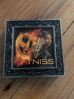 Katniss Everdeen box rare